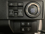 運転席のスイッチでリヤのスライドドアを電動で開閉できます♪スマートキーやドアハンドルからも開閉が可能です☆