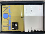 スマートキーは鍵をバッグに入れたままでもドアロックの開閉やエンジンのON・OFFができます。夜間や雨の日も鍵を探さなくて良いので便利です。