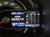 電源ONからの走行時間を表示します。