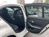 国道246号線沿い、南町田グランベリーパーク駅すぐ。BMW Premium Selection 東名横浜/〒194-0004 東京都町田市鶴間5-18-1