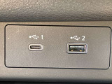 前席USB電源です。