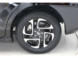 タイヤサイズ(185/65R15)です。