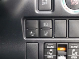衝突回避支援パッケージ「Toyota Safety Sense」において、昼間の歩行者も検知対象に加えた「プリクラッシュセーフティ(レーザーレーダー+単眼カメラ)」を採用しています。