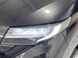 明るいLEDヘッドライトで夜間の走行も安心です!