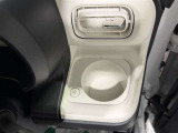 カップホルダーで保温効果のある装備です!
