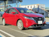 【車検・点検もおまかせください】 お買い上げ頂いたお車の整備も当社工場で行います。ディーラー基準の安心な整備でお客様の車検・点検もサポートします。
