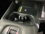 専門業者にて内外装のクリーニングを実施しております!