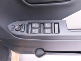 当社では全車、納車前にサービス工場で12ヶ月点検相当の整備を実施しております。そこで確認された不具合箇所は修理しておりますのでご安心下さい。