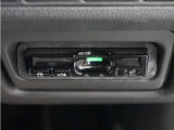 ◆ETC2.0◆進化したドライブ体験。料金収受システムだけだったETCが生まれ変わって、高速道路を賢く使うETC2.0に進化しました。多彩な情報サービスが便利で快適なドライブ体験を提供します。
