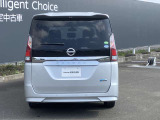 購入後の保証修理やメンテナンスは、お近くの日産福岡各店か、全国の日産販売会社サービス工場で対応可能です。近くに車を診てもらう所があると心強いですよね!
