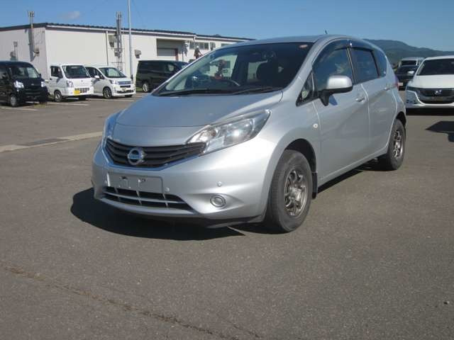 ノート 1.2 X FOUR 4WD