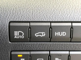【パワーバックドア】スマートキーや運転席のボタンを押すだけでリアゲートが自動で開閉します!荷物を持っている時や、高い位置にあるバックドアを閉める際に便利な機能です♪