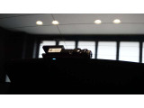 メルセデスジャパンが定めるサーティファイドカー(認定中古車)として登録を致しますので、納車時にはタイヤやバッテリー等も規定以下の数値であれば、整備代金を頂かず、無償で交換となります。ご安心下さい。