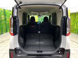 普段のお買い物や通勤、送迎等に十分な荷室スペースを確保しております。セカンドシートを倒すと、大きな荷物の積載も可能です♪