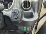 運転席からドアミラー開閉、角度調整ができます!