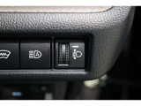 車体が傾いた状態の時にヘッドライトの光の高さを上下に調整することが出来ます!