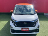 全国登録・納車可能です。1年間走行距離無制限の「日産ワイド保証」で全国3000ヵ所の日産サービス工場がサポートします