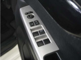 ◆パワーウィンドウスイッチ◆運転席から全席の窓の開閉操作を行うことが出来いつでも換気ができます!