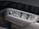パワーウインドウを装備しております!後席ウインドゥの閉め忘れも運転席で解決できます♪