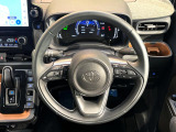 【純正革巻きステアリング】上質な革を使用することで、手にしっかり馴染みとても運転しやすいハンドルです♪