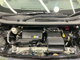 エンジンルームもクリーニング済みできれいですよ。日産の整備士がしっかりと丁寧に点検していますので安心してお乗りいただけます
