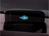 MINIのメーターパネルは円をコンセプトにデザインされております。おしゃれで愛嬌のあるMINI独自のデザインに惹かれる方は数多くいらっしゃいます。