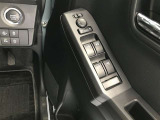 運転席からの操作で空気の入れ替えができて快適な室内空間へ☆