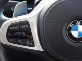 こちらのスイッチでACCを操作できます。速度設定だけでなく、前の車との車間距離も手元で調整できるので、高速道路での運転がかなり楽になります。