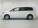 アイシス 1.8 プラタナ 4WD 