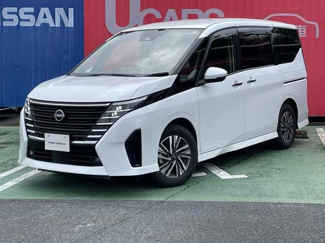 セレナ 1.4 e-POWER ハイウェイスターV 