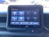純正ギャザズディスプレイオーディオが装着されています。AM/FM、Apple Car Play、Android Auto、USB、Bluetoothが使用できます。