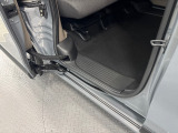 どなたでも乗り降りしやすい高さのステップです。