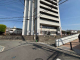 吹田市役所の裏側を通り