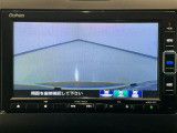 【バックカメラ】運転が苦手な方も車庫入れラクラクです!ギアをリバースに入れれば自動的に切り換わりますので、面倒な操作は不要です♪狭い駐車場もお車を傷つけず安心ですね!