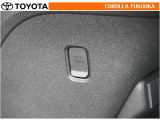 ショッピングフックにバック等の持ち手を掛けておけば、運転中に倒れたり落ちたりが気にならないので、運転に集中できますね!