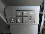 トラクションコントロール装備です。すべりやすい路面での発進時や加速時にタイヤの空転を抑え、駆動力確保に貢献する機能です。詳細は販売店スタッフまでおたずねください。