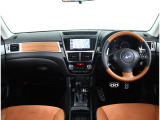 まごころクリーニングを実施済み!展示中は、運転席、ハンドル、シフトノブにビニールカバーを掛けて展示しております!!消臭&抗菌効果のある銀担持酸化チタン光触媒スプレーも施工済み!