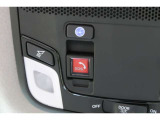 緊急通報ボタンが装備されています。ホンダコネクト対応。ご利用には、Honda Total Care プレミアムのご加入が必要です。