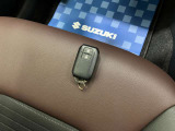 【スマートキー】キーをポケットやカバンに入れたままでもドアの施錠・開錠ができ、雨の日や荷物の多い日に大活躍!