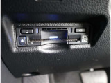 ナビ画面に連動したETCを装備しています。 過去に利用した利用料金も一目で分かって、とっても便利です。 ETCの抜き忘れ、挿し忘れも警告してくれるので安心ですね。