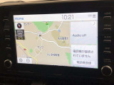 ディスプレイオーディオ装着車。ディスプレイとスマホを連携で、様々なアプリを使用できます。マップのアプリを繋げて、ナビゲーションとして使用できます。