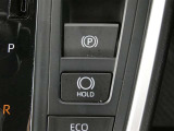 停車時にブレーキペダルから足を離しても車を停止状態に保つ機能で、信号待ちや渋滞での負担軽減に役立ちます。