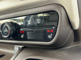 冷えが気になる方にもうれしい、運転席&助手席シートヒーター。