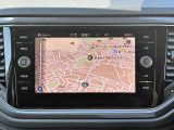 スマートフォン用アプリ[Apple CarPlay][Android Auto]対応の純正ナビ Discover Pro を装備、ラジオのほか、USB、Bluetoothハンズフリー通話にも対応。