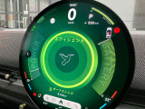 全国の正規ディーラーにて保証修理を受けることが可能ですのでお出かけの際の急なトラブル等もご安心下さい。購入後はお住まいの地域の最寄ディーラーにて保証整備等も可能でございます。