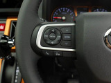 【ステアリングスイッチ】運転中、前方から目線をそらすことなく、オーディオ等の操作が可能な便利機能!安心&快適なドライブを演出してくれます♪