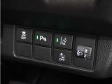 ◆パーキングセンサー◆車庫入れの時などに近くに障害物がある場合、障害物までの距離を音で知らせてくれます。