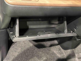 すぐに取り出せ、しまえる多彩な収納が付いてます