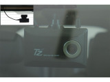 ドライブレコーダー(TZ-DR210)装備してます。フロントとリヤーのカメラで録画しているので万が一の時の記録で安心です。