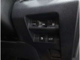ETC!料金所も止まる事無くスイスイです!窓を開ける必要も無いので雨や花粉、排気ガスの浸入もありません!今や必需品ですネ!